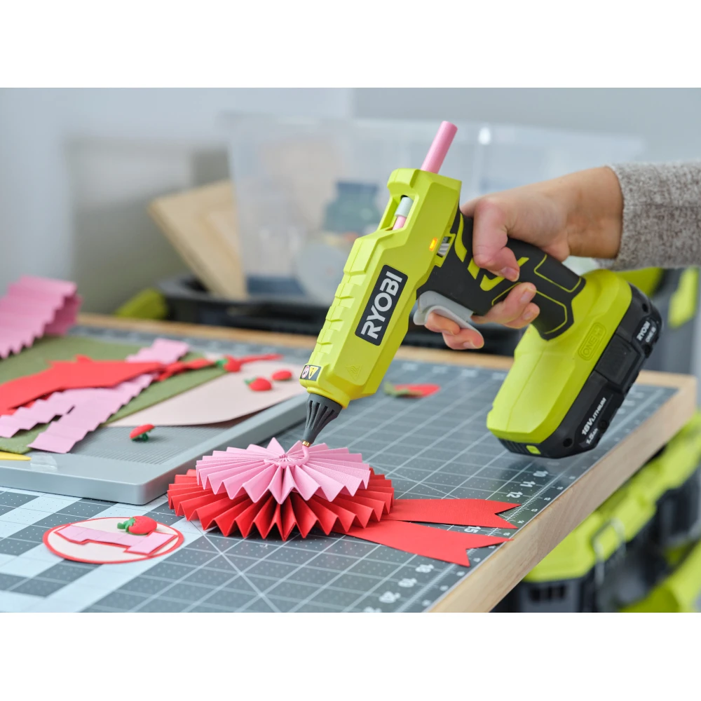 RYOBI Full Size Variety Color Glue Sticks (24-Pack) 2 RYOBI Full Size Variety Color Glue Sticks (24-Pack) - Image 2