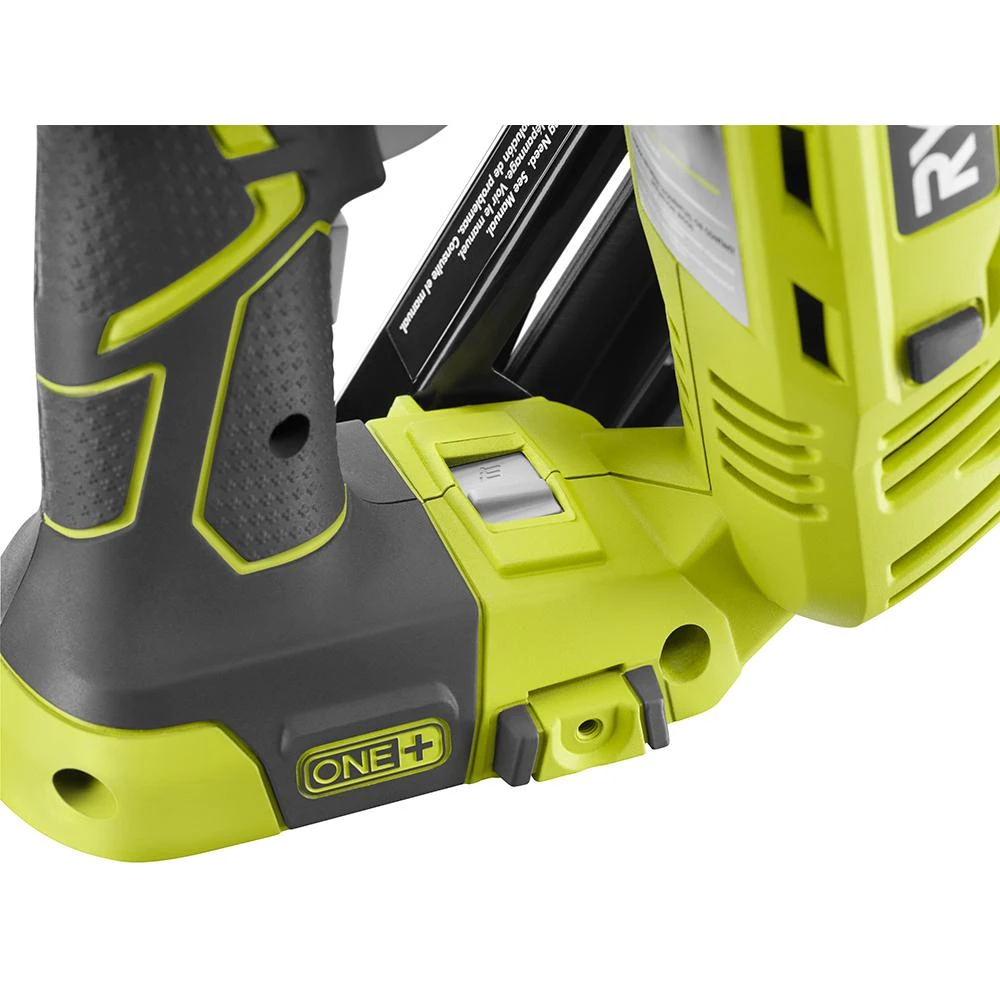 RYOBI 18V ONE+ AirStrike 15GA Angled Finish Nailer 3 RYOBI 18V ONE+ AirStrike 15GA Angled Finish Nailer - Image 3