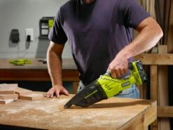 RYOBI 18V ONE+ EVERCHARGE Hand Vacuum -Tool Series Store P714K 09