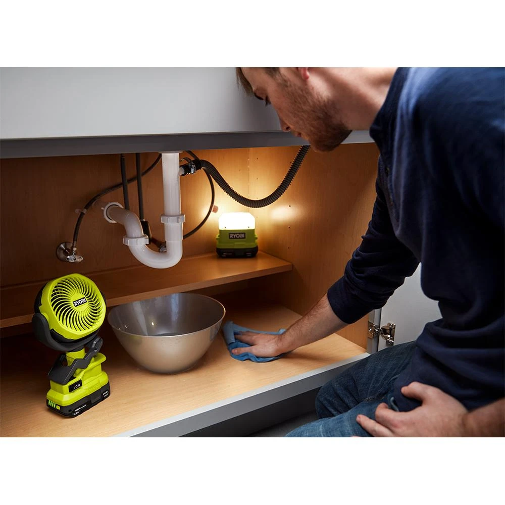 RYOBI 18V ONE+ 4" Clamp Fan 6 RYOBI 18V ONE+ 4" Clamp Fan - Image 6