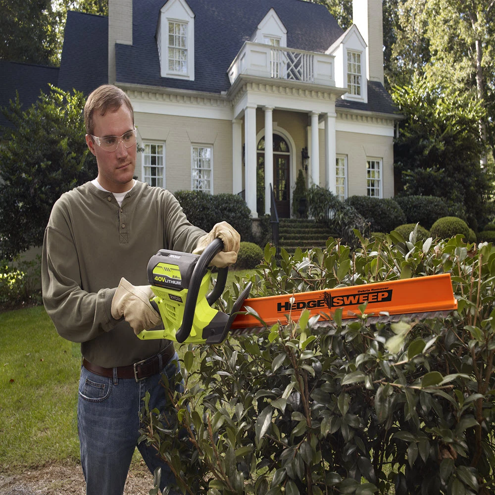 RYOBI 40V 24" Hedge Trimmer 5 RYOBI 40V 24" Hedge Trimmer - Image 5
