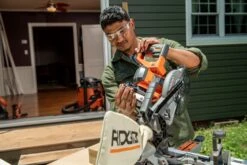 RIDGID 18V 4.0 Ah Battery -Tool Series Store ZRAC87004 03