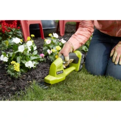 RYOBI 18V ONE+ Shear/Shrubber Kit 9 RYOBI 18V ONE+ Shear/Shrubber Kit -Tool Series Store ZRP2910 05