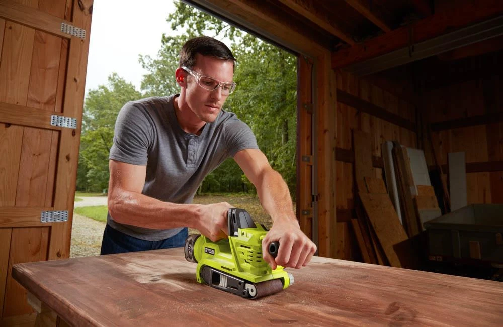 RYOBI 18V ONE+ Brushless Belt Sander 8 RYOBI 18V ONE+ Brushless Belt Sander - Image 8