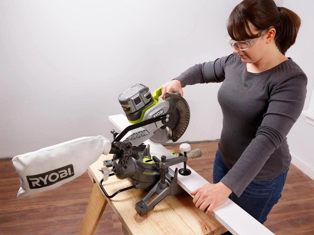 RYOBI 18V ONE+ 7-1/4" Compound Miter Saw 4 RYOBI 18V ONE+ 7-1/4" Compound Miter Saw - Image 4